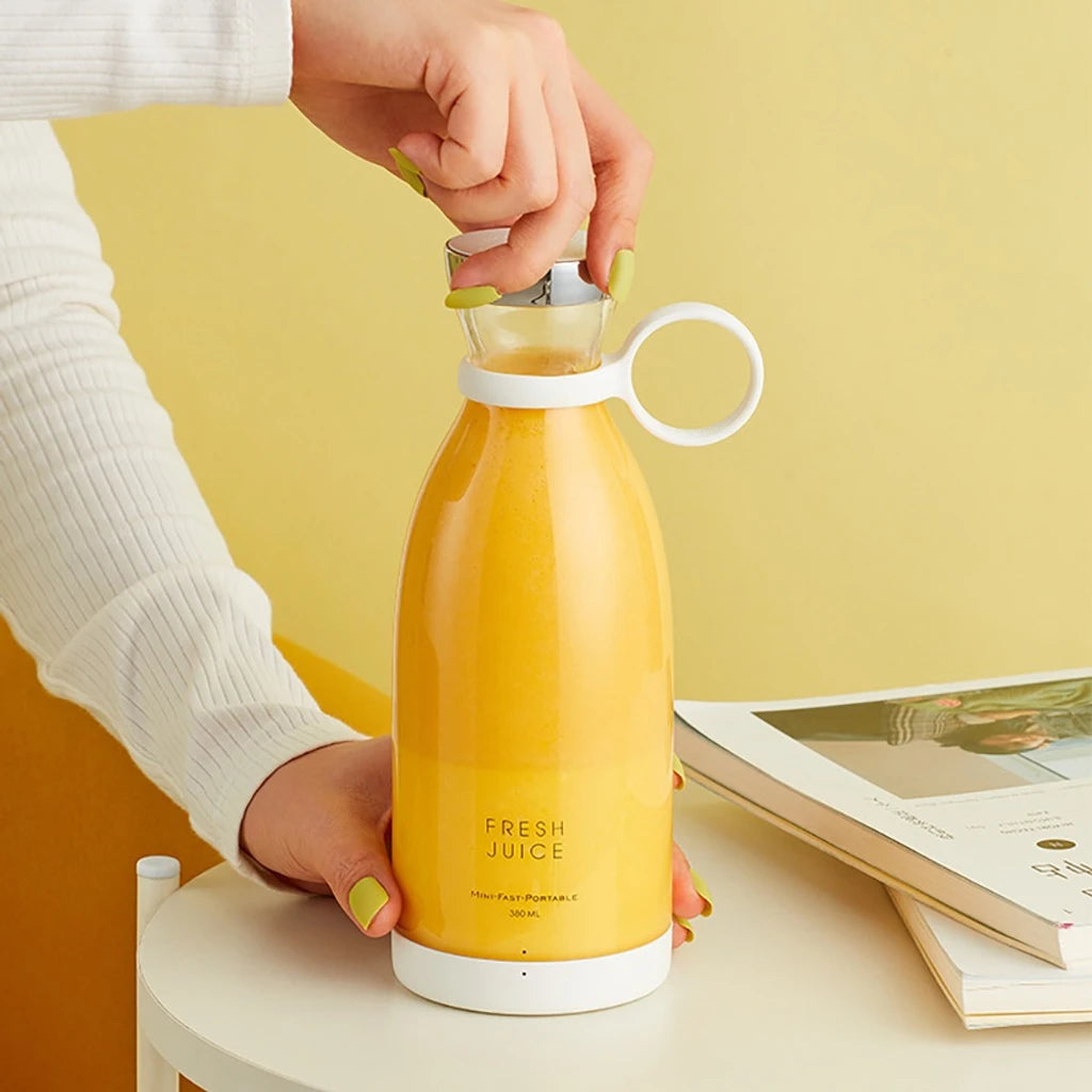 PORTABLE FRESH JUICE BLENDER